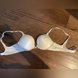 Victoria’s Secret Bombshell Bra
